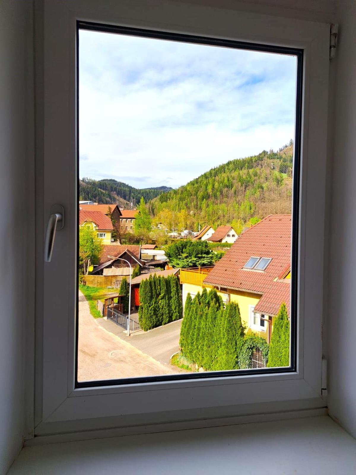 Ferienwohnung Rentcenter79 Sankt Peter-Freienstein Exterior foto